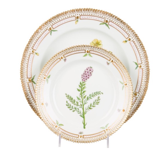 Vintage Royal Copenhagen 24 PCs Flora Danica set. - Picture 8 of 8